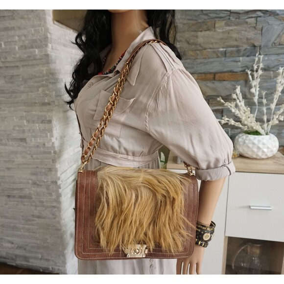 Moroccan Goat Hide Leather Shoulder Bag: Bohemian Purse - Picture 2 of 10